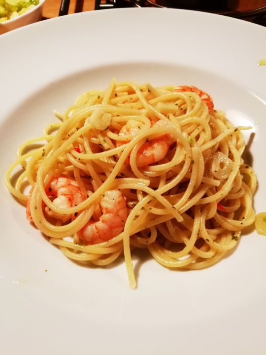 Spaghetti Aglio e Olio mit Garnelen